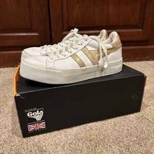 Women’s Gola sneakers size 8